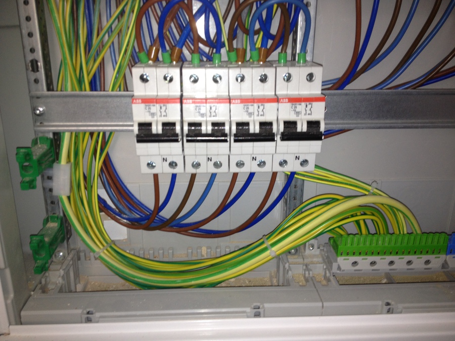 conexion tierra cuadro planta hotel tiburon torremolinos