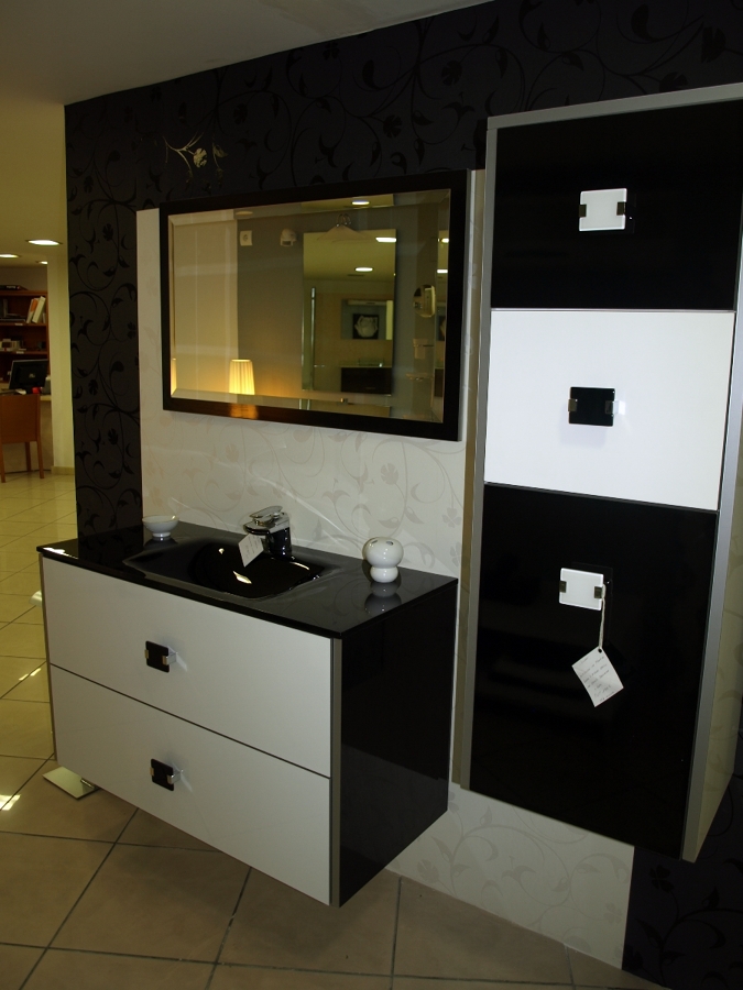 conjunto de baño suspendido encimera integrada cristal negro