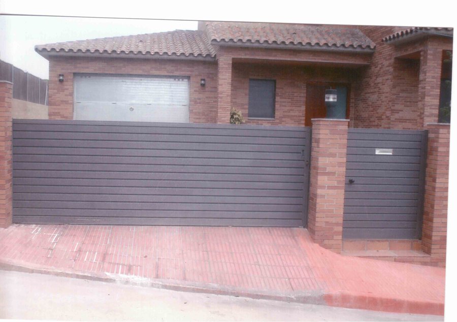 Conjunto puertas garaje