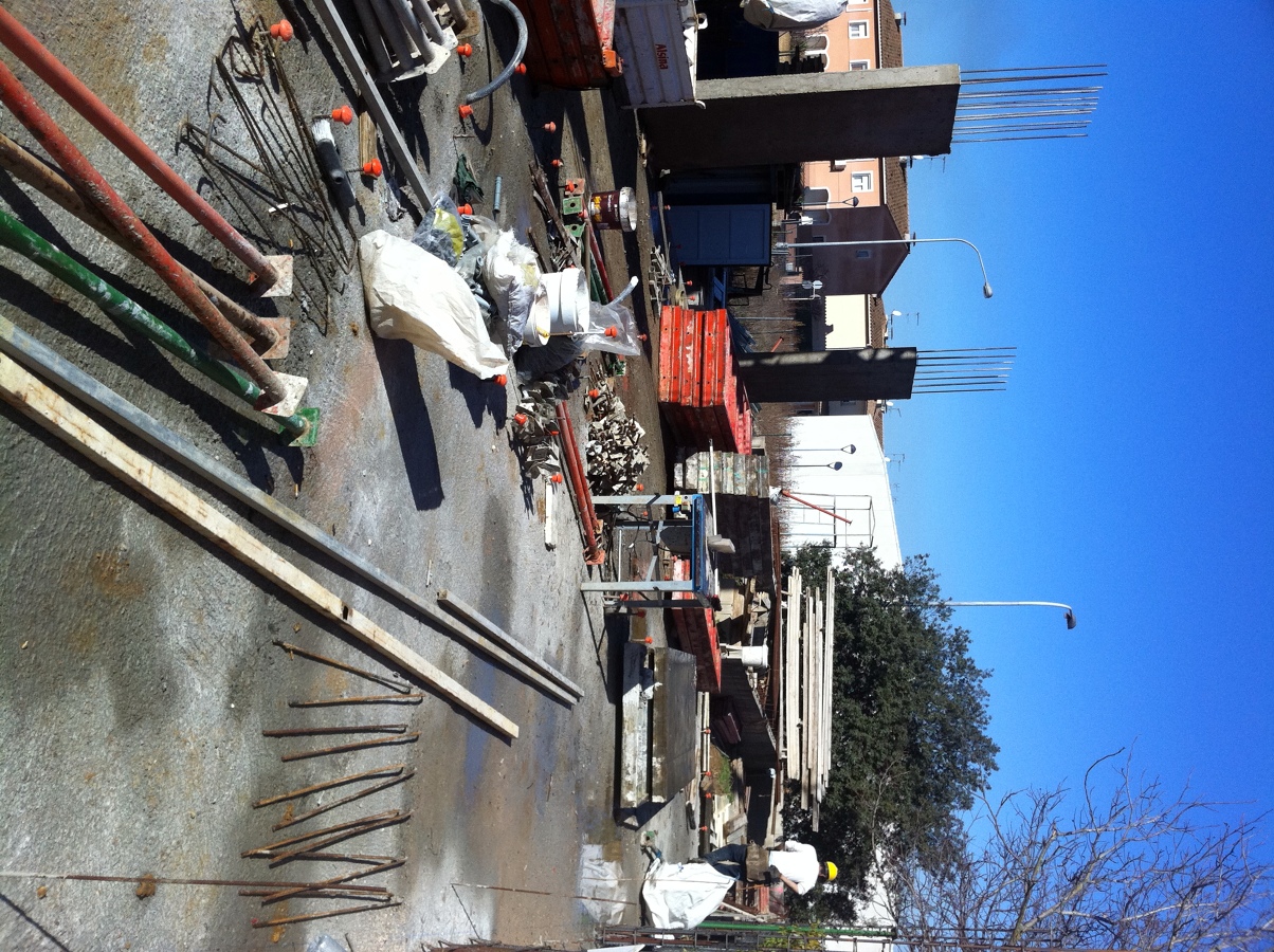 CONSTRUCCIO DE 2 CASES APARELLADES 