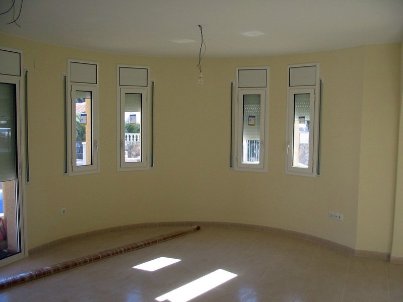 Construcción chalet con piscina