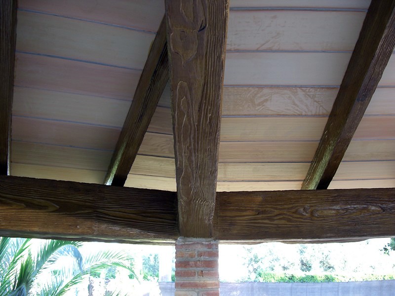 Construcción cubierta circular adosada a vivienda