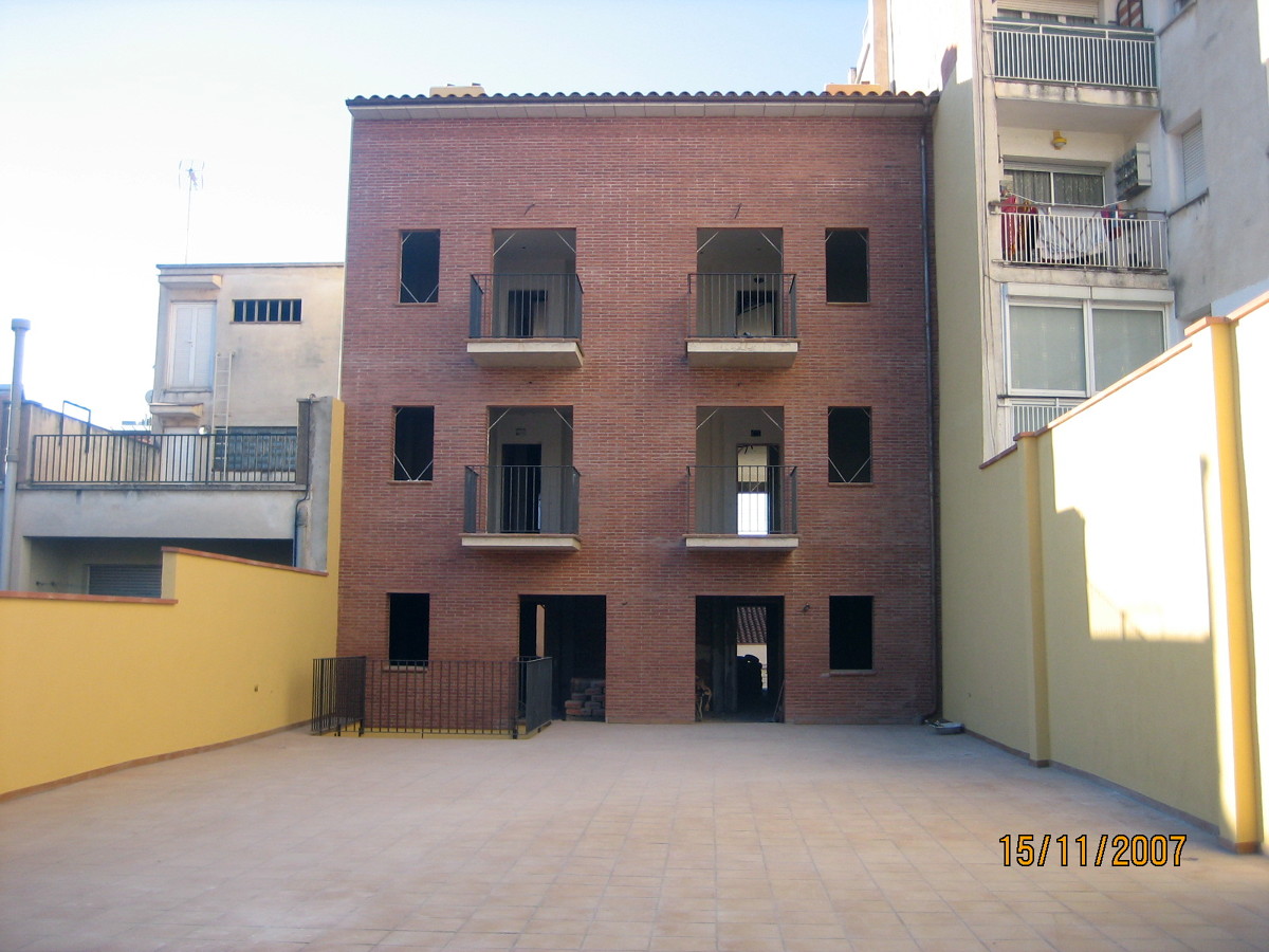 CONSTRUCCION DE 7 VIVIENDAS EN C/CATALUÑA DE TARRASSA