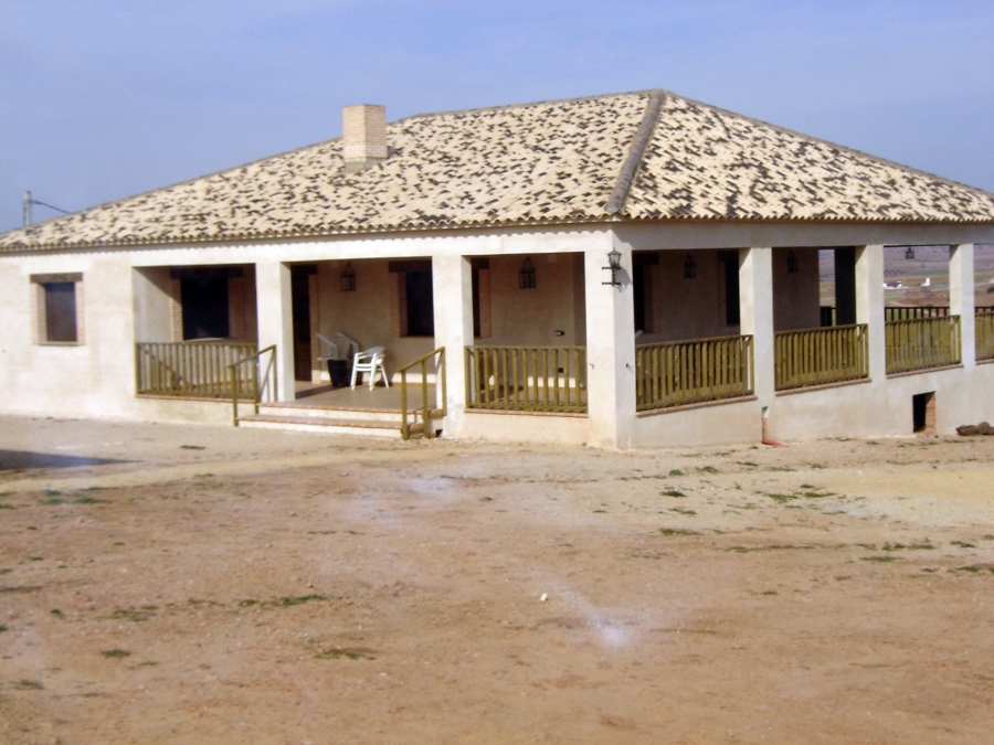 CONSTRUCCION DE CASA RURAL 