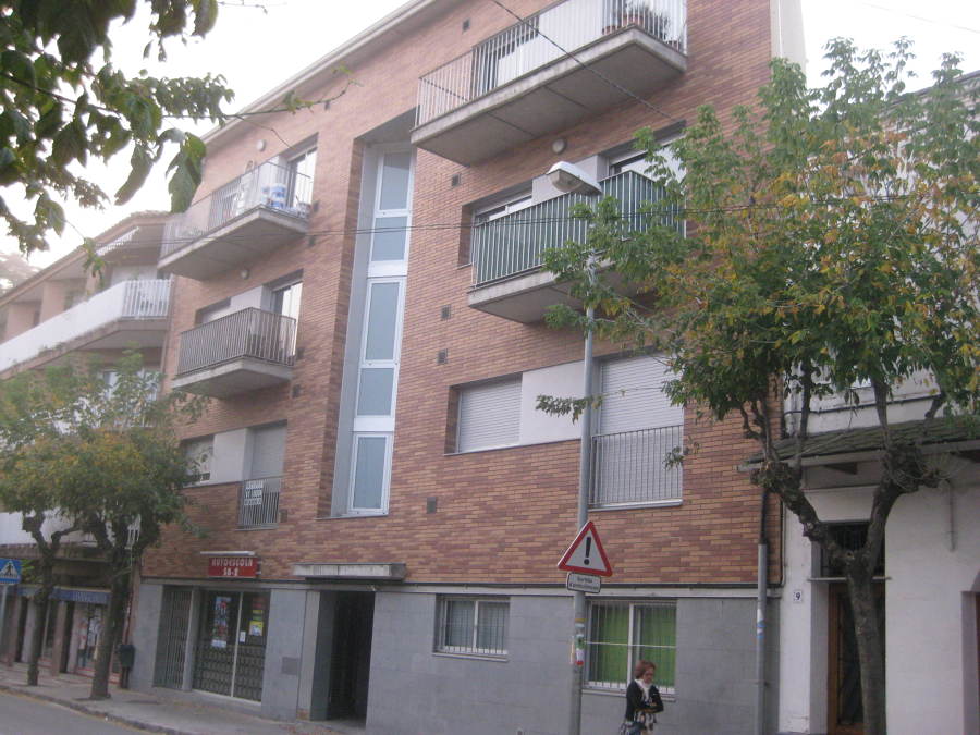 Construcción de edificio de viviendas