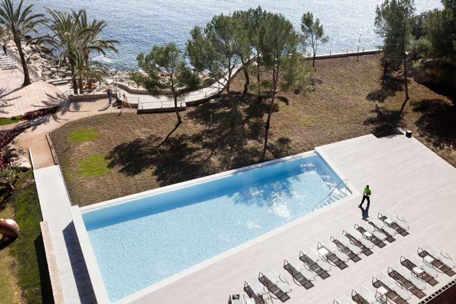 CONSTRUCCIÓN DE PISCINA EN HOTEL