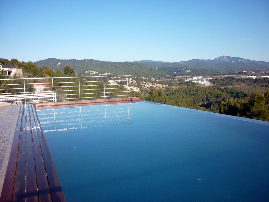 construcción de piscinas.