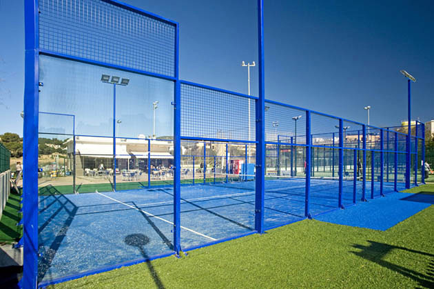 CONSTRUCCIÓN DE PISTAS DE PADEL
