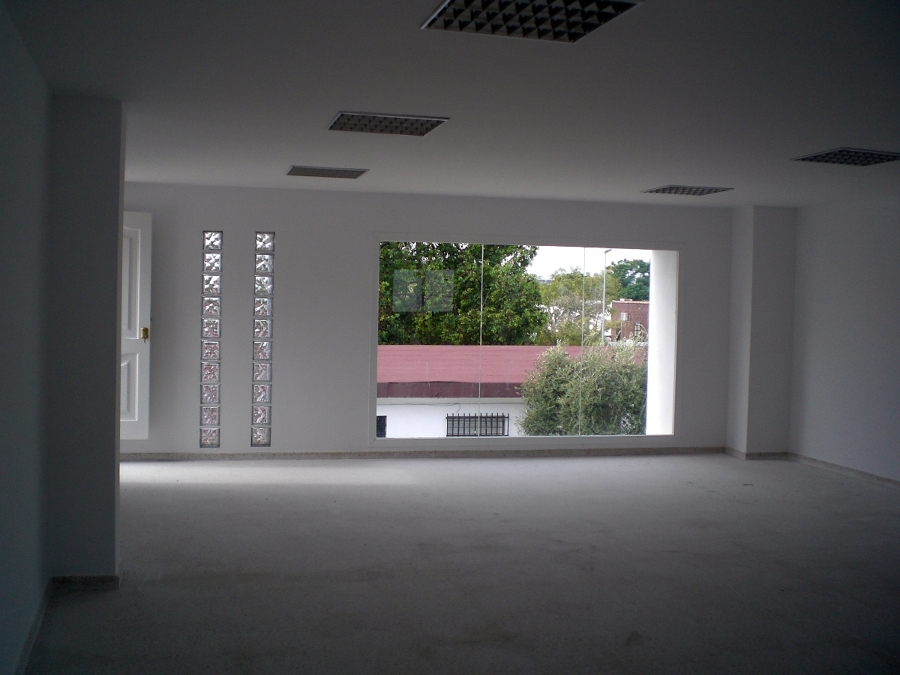 Construcción edificio de dos plantas