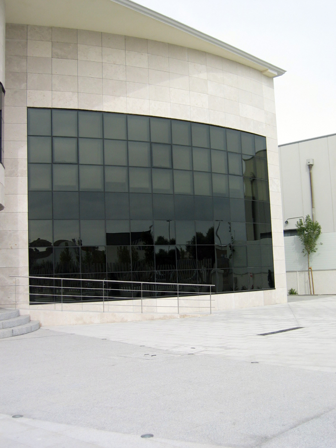 Construcción y entrega de instalaciones de Iberext