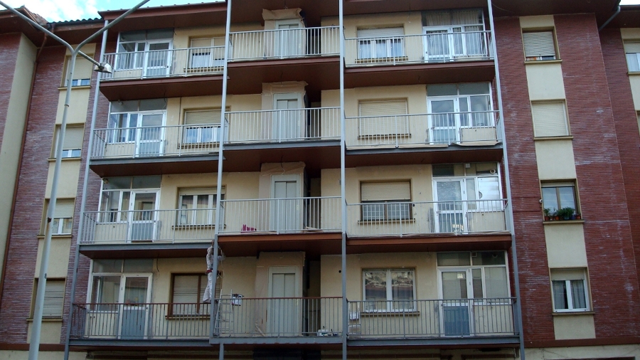 construcción y pintado en martelé