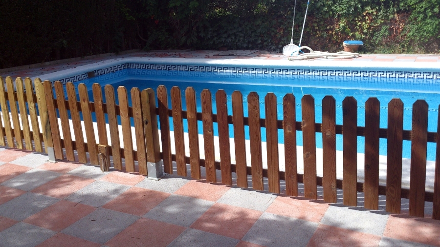 Construcción y vallado piscina