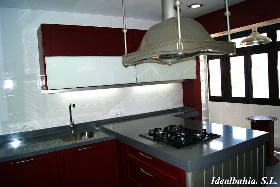 Construcciones Idealbahía. S.L.