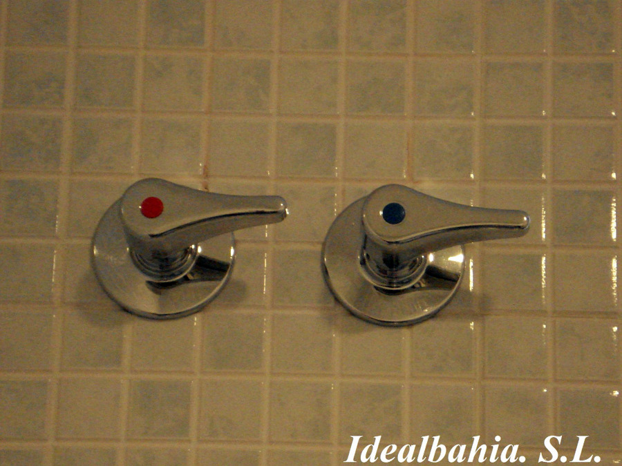 Construcciones Idealbahía. S.L.