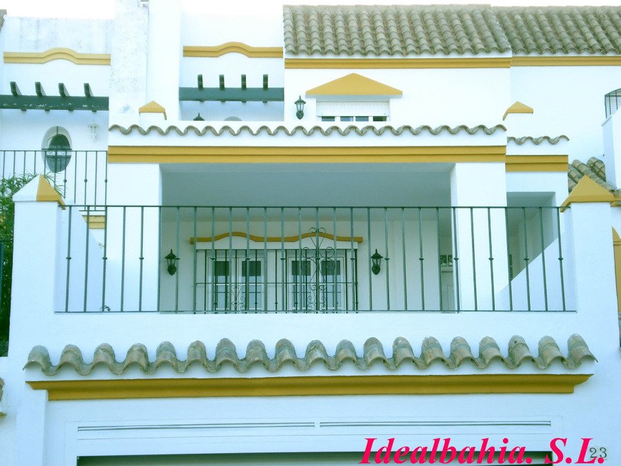 Construcciones Idealbahía. S.L.