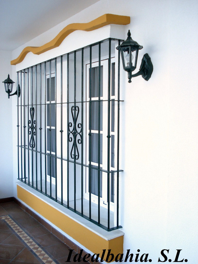 Construcciones Idealbahía. S.L.