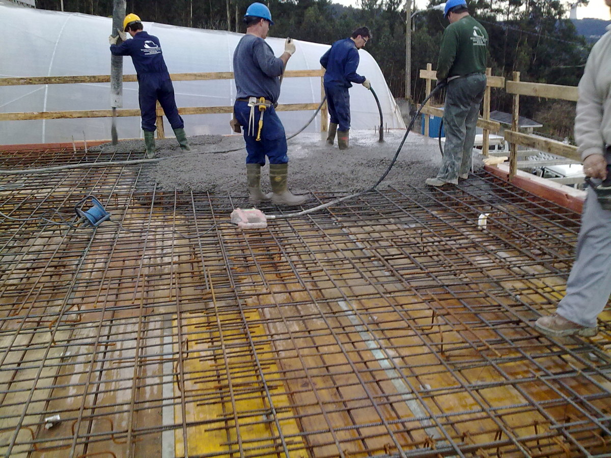 CONSTRUCION DE UNA VIVIENDA UNIFAMILIAR EN CARRAL