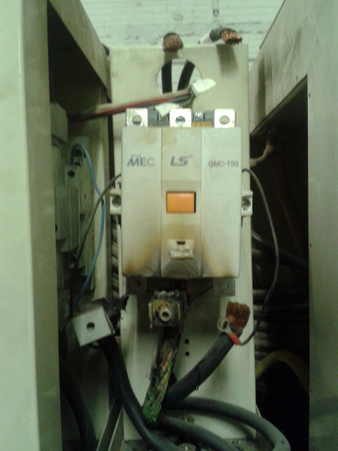 Contactor de potencia quemado