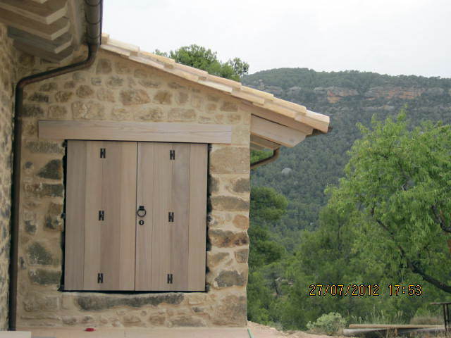 Contraventana madera