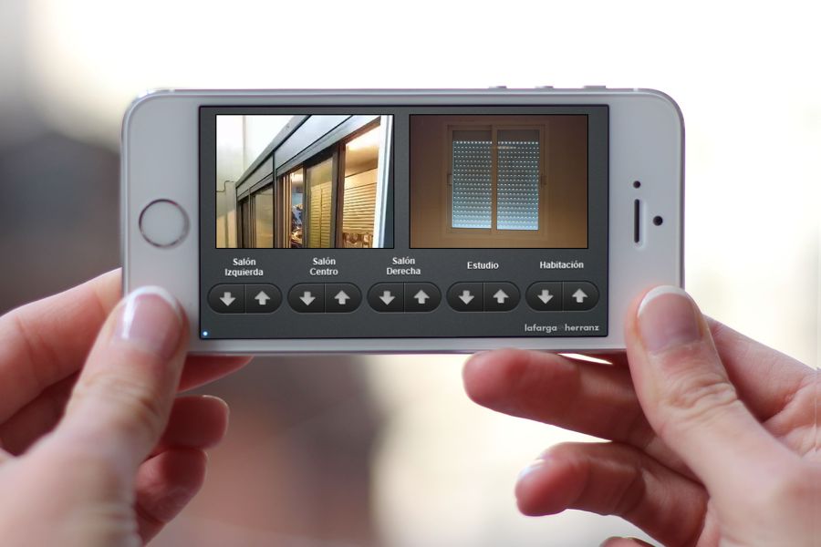 Control de persianas en una vivienda de Barcelona