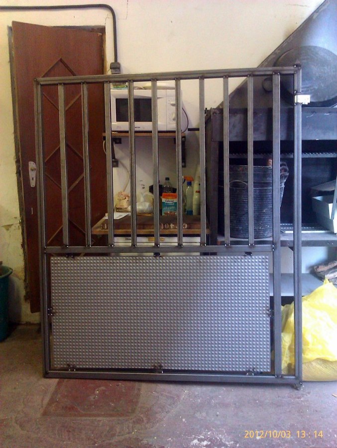 PUERTA PREPARADA PARA SOLDAR Y PULIR