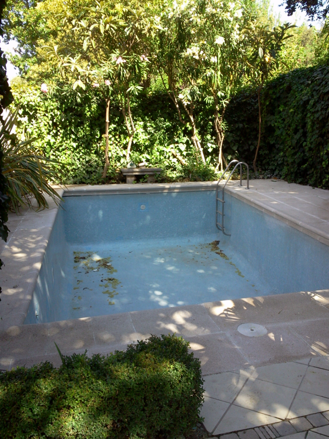 Coronación de piscina de piedra artificial