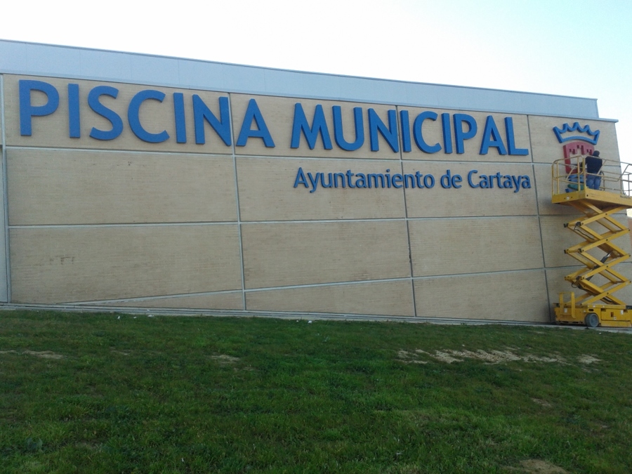 corporeo en aluminio lacado