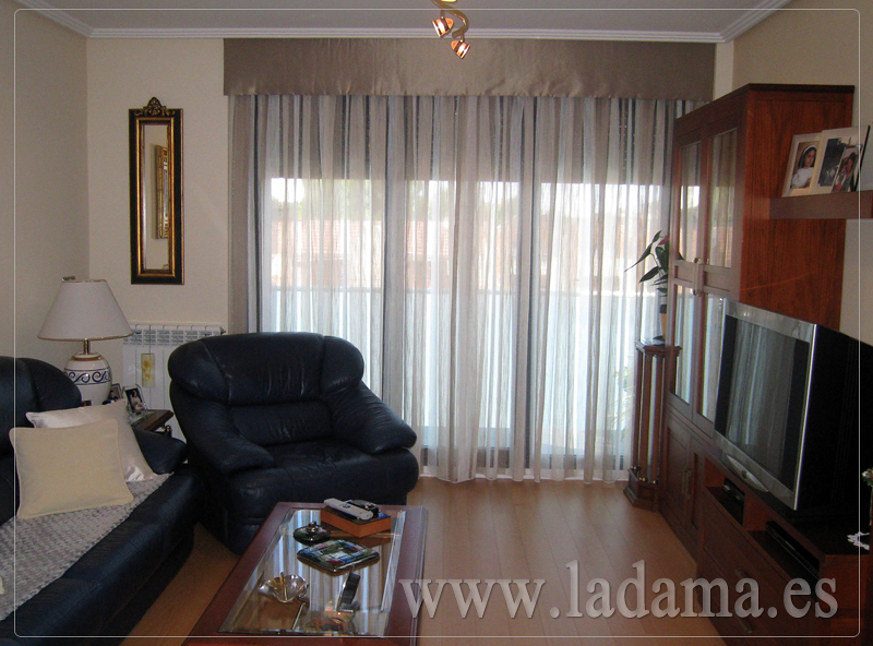Cortinas con bando para salón