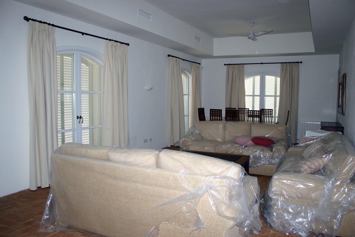 CORTINAS Y SOFAS TAPIZADOS