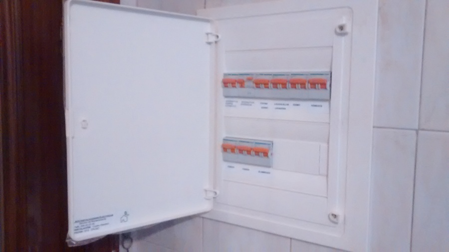 SUSTITUCIÓN CUADRO ELÉCTRICO II