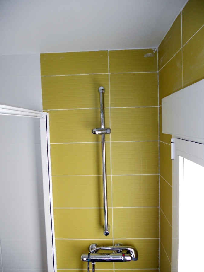 cuarto de baño color pistacho