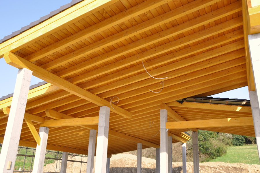 Cubierta madera laminada en Andrakas