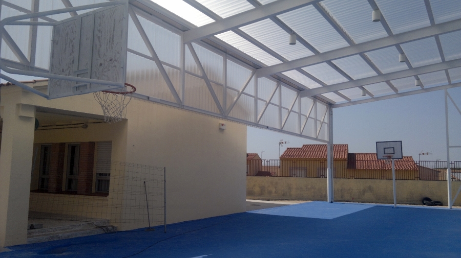 CUBRICION PISTA DEPORTIVA EN ERUSTES