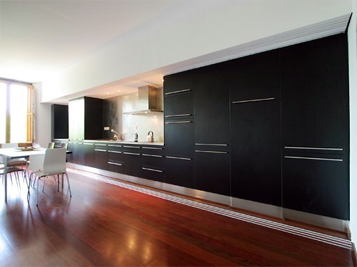 Cuina reforma a Rambla Sta Mónica Barcelona