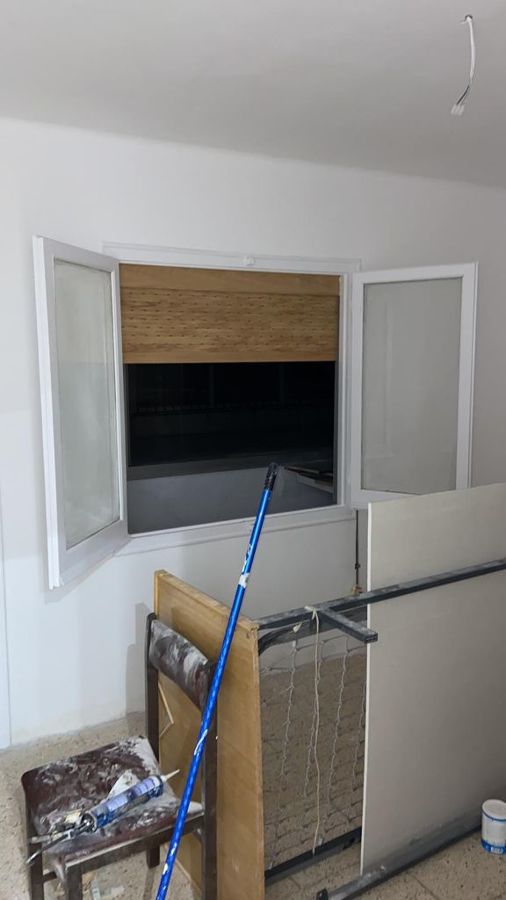 Reparación y pintura ventana de madera