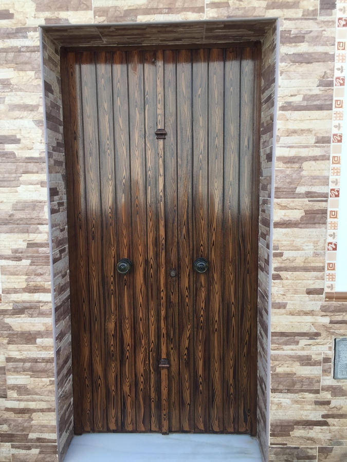 Puerta de hierro(imitación madera)