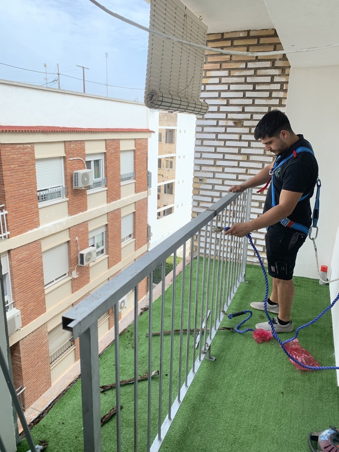Sustitución de barandilla de balcón