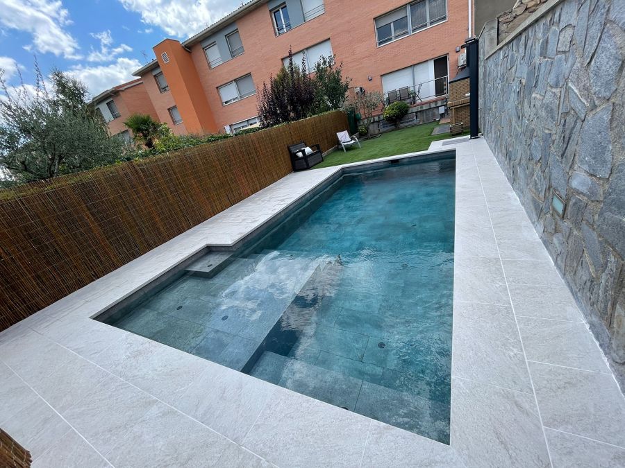 Distribución interior de piscina