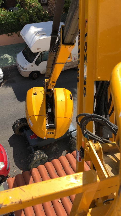 Rehabilitación de fachada en Torremolinos con plataforma autopropulsada