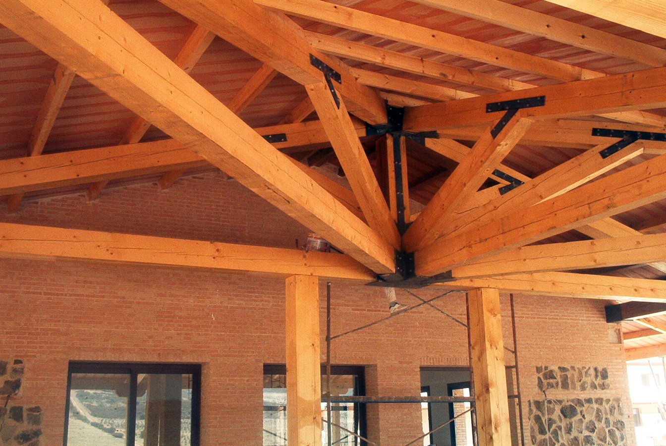 Decoración madera en porche