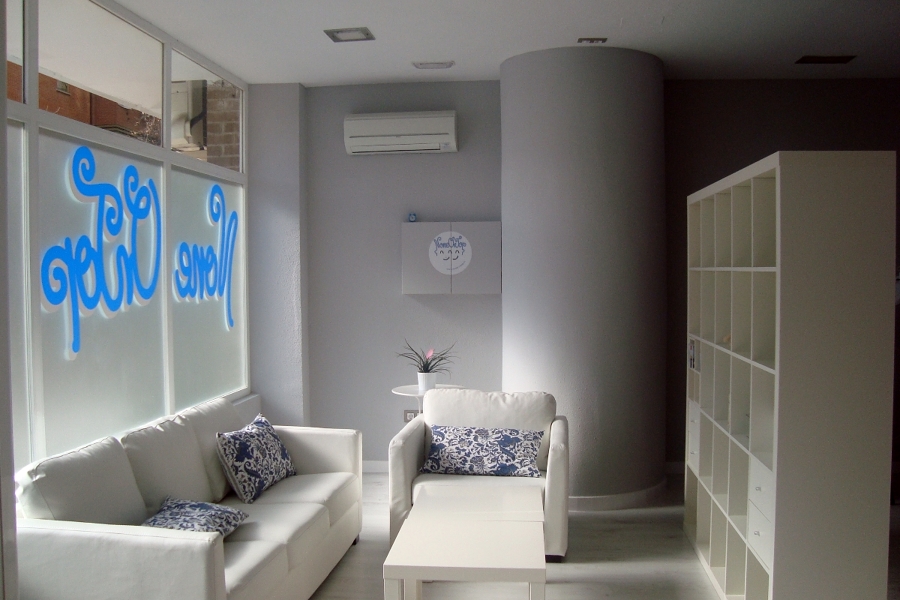 Decoración Zona Recepción de Local de Tres Cantos