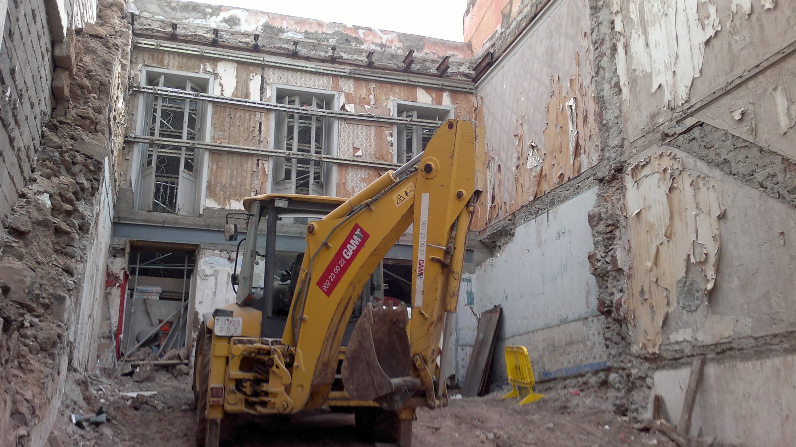 Demolición Edificio Imeldo Serís