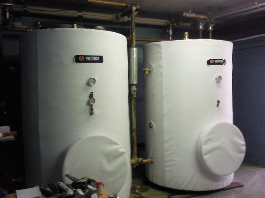 Depositos acumuladores de agua caliente