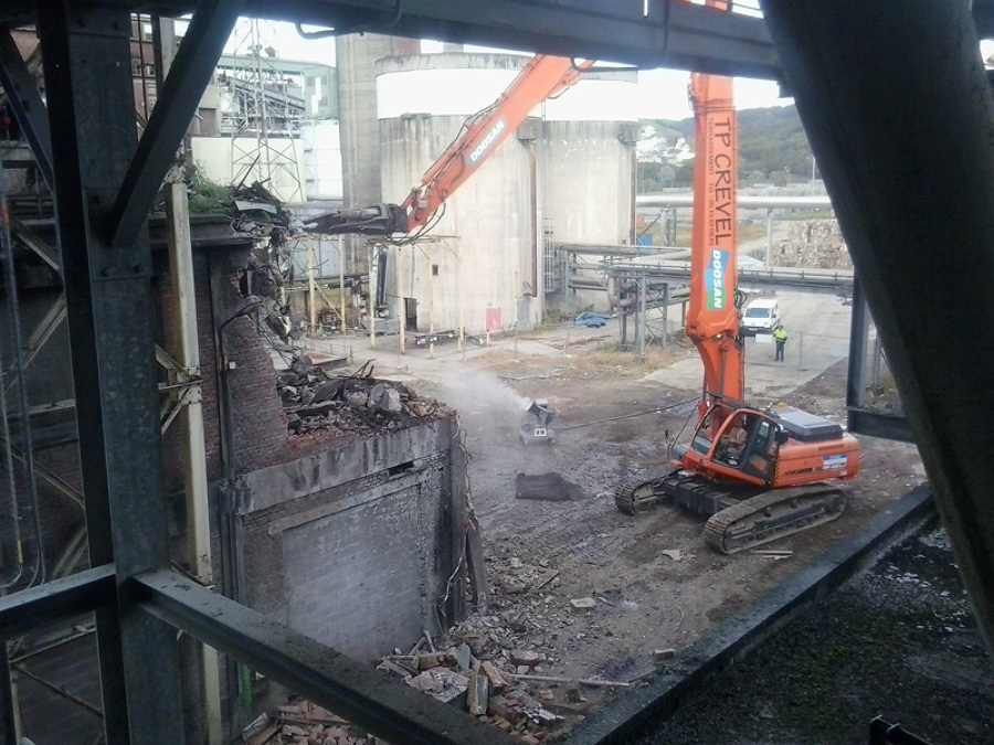 APEO, DESAMIANTADO Y DEMOLICIÓN COMPLETA