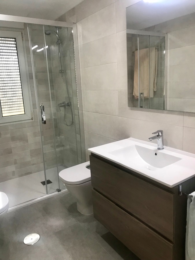 Reforma de baño en Madrid ( despues 2 )