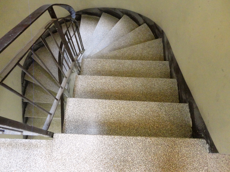 Tramo de escalera    (después)