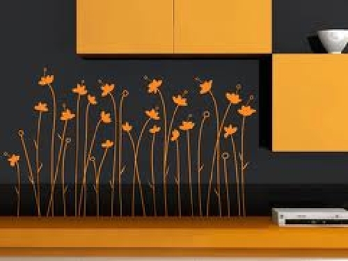 Detalle de vinilo decorativo y lacados de muebles a juego