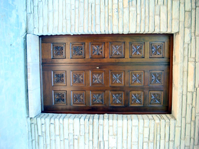 Detalle puerta blindada entrada a vivienda