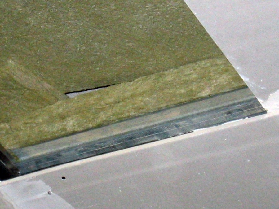 Detalle techo acústico.