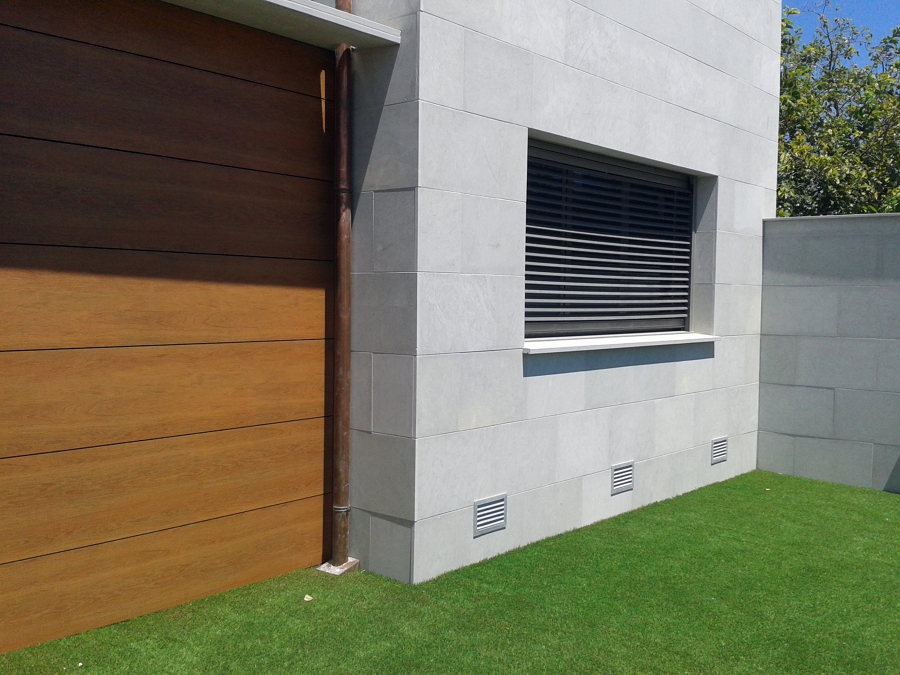 DETALLE VENTILACIÓN SÓTANO Y BAJANTE